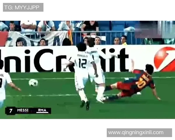 埃托奥驰骋绿茵场的传奇时刻：从非洲天才到世界足球巨星的荣耀之路